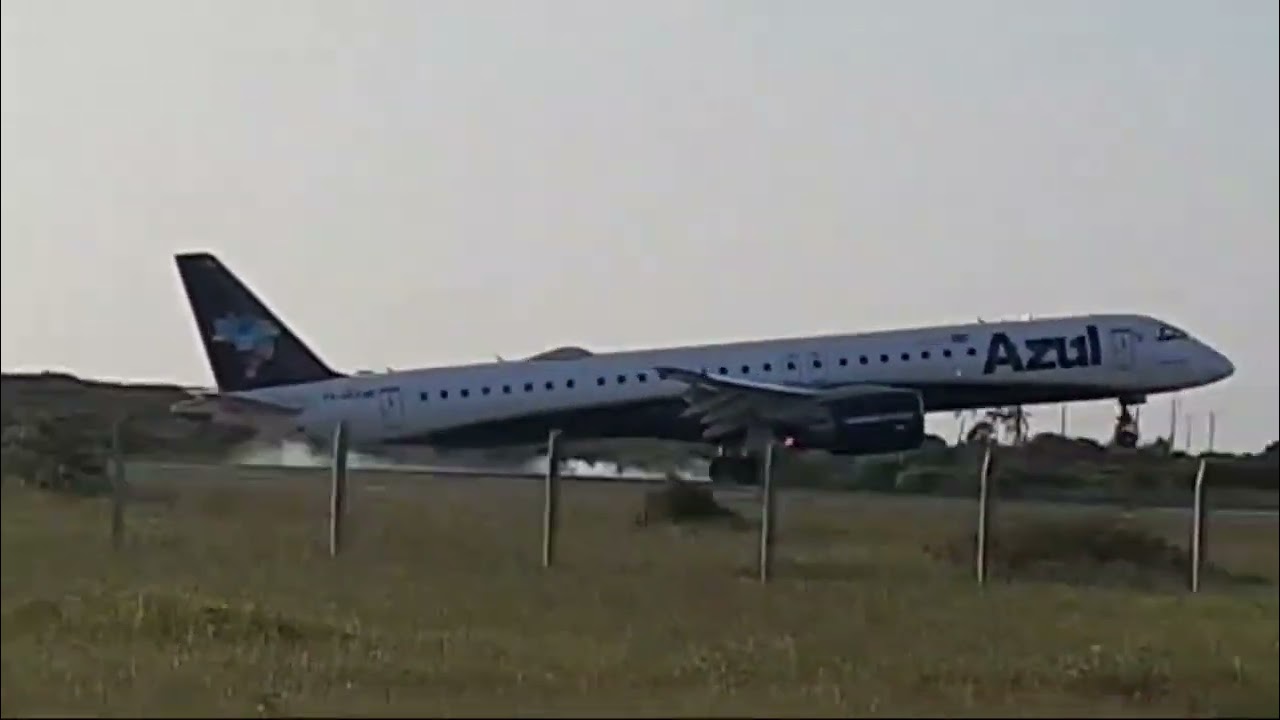 Azul Embraer E195-E2 Pousando no Aeroporto Internacional de Parnaíba 26.06.2024.