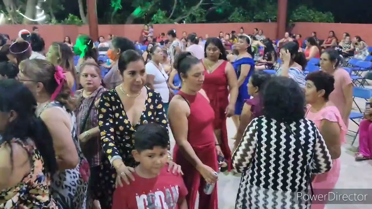 Baile cutzamala guerrero / Festejo D&iacute;a de las madres #short #shorts #cutzamala #baile