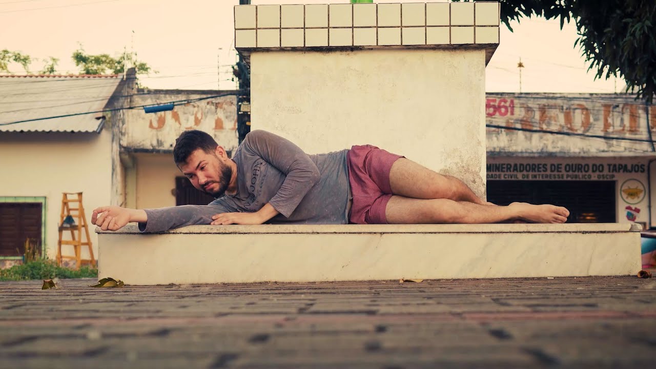Homem arrogante perde tudo e vira mendigo