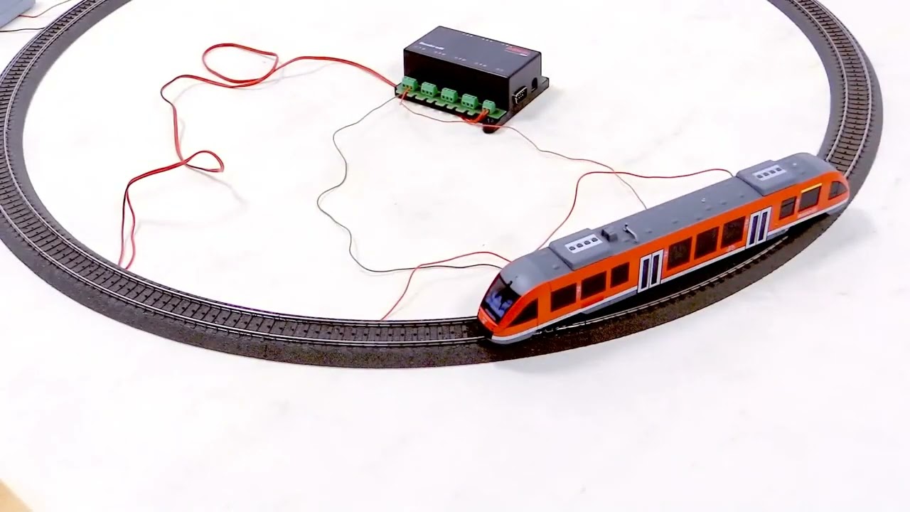 Automating Model Trains: Multi-Locomotive Control with Märklin Mobile Station and m84 Decoder
