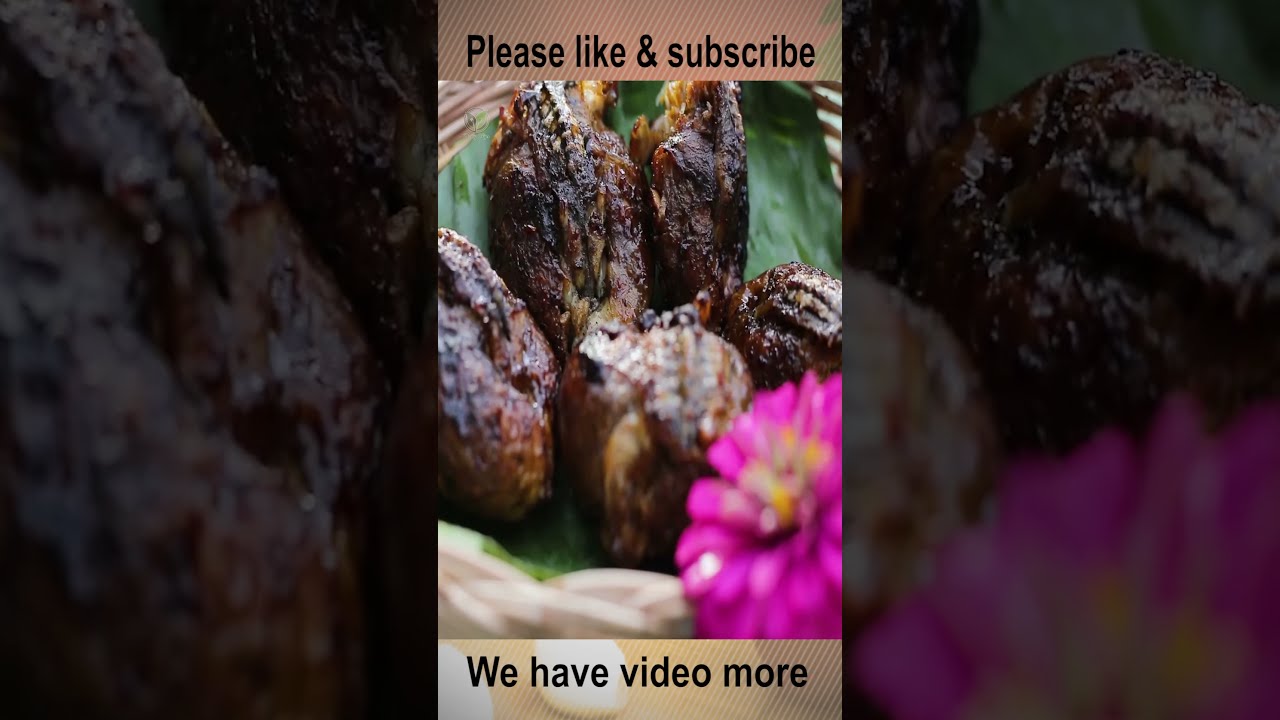 Rural smart girl cook delicious roast frog On rice field #shorts