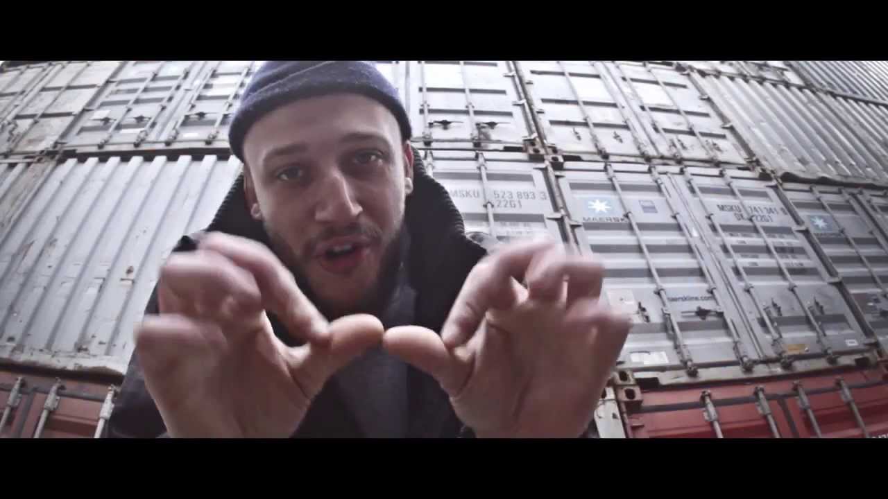 Cali / Aleaka - La Malattia  (Official Video)