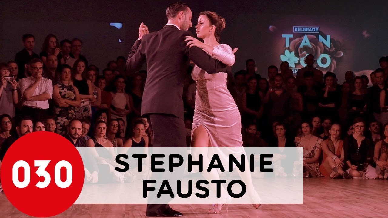 Stephanie Fesneau and Fausto Carpino – Encanto rojo #FaustoyStephanie