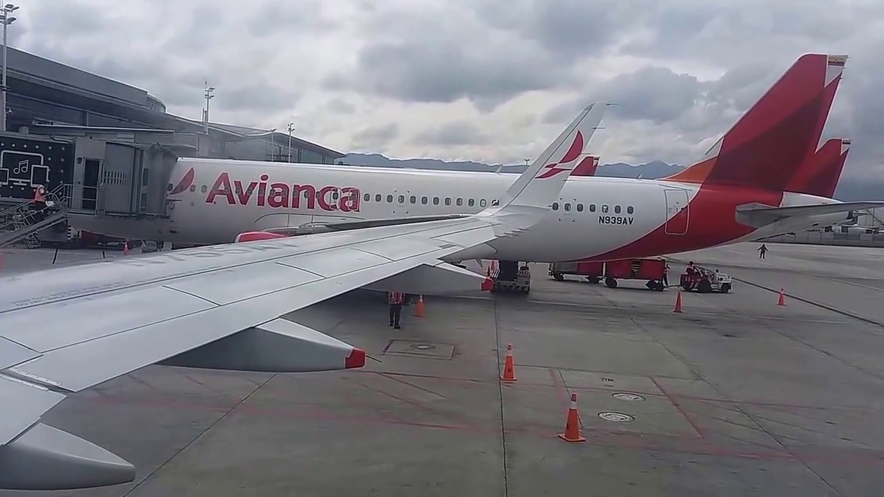 AVIANCA A320 !PASTOR 1!!  Vuelo completo Bogota - Pereira 27 FEBRERO 2017 !! AVIÓN DEL PAPA!!!