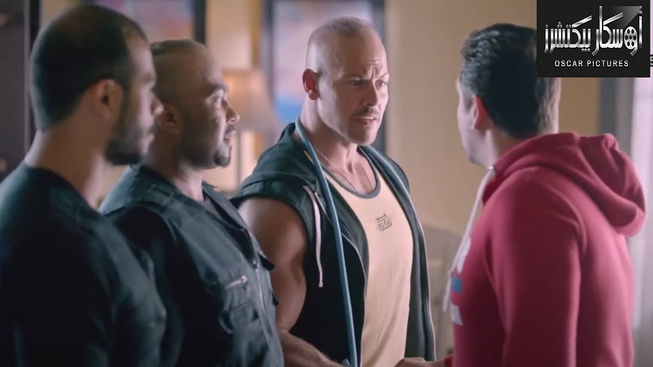 شوفوا كريم عبدالعزيز قابل مين لما راح شغل جديد ..هتموت من الضحك 😂#وش_تاني