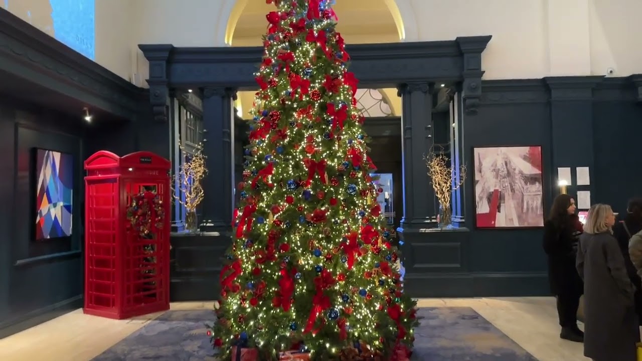 London at Christmas Time - By Saqib