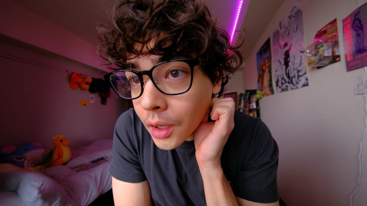 Tokyo vlog - life working at a gay bar
