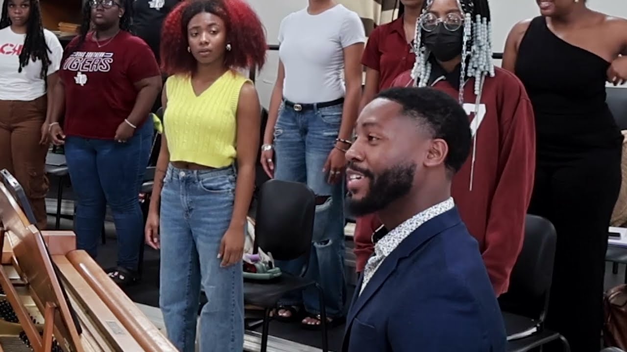 TSU New Choir Director getting Total Praise