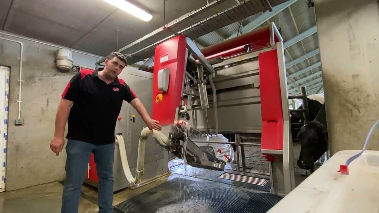 Robot Cleaning on a Lely Astronaut A5 robot