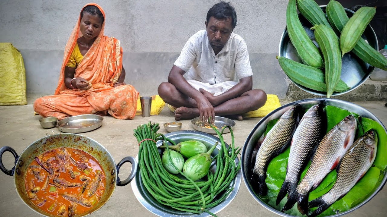 pond FISH CURRY cooking with RIDGE GOURD and BORBOTI BEGUN vaja recipe by tribal parents|rural life