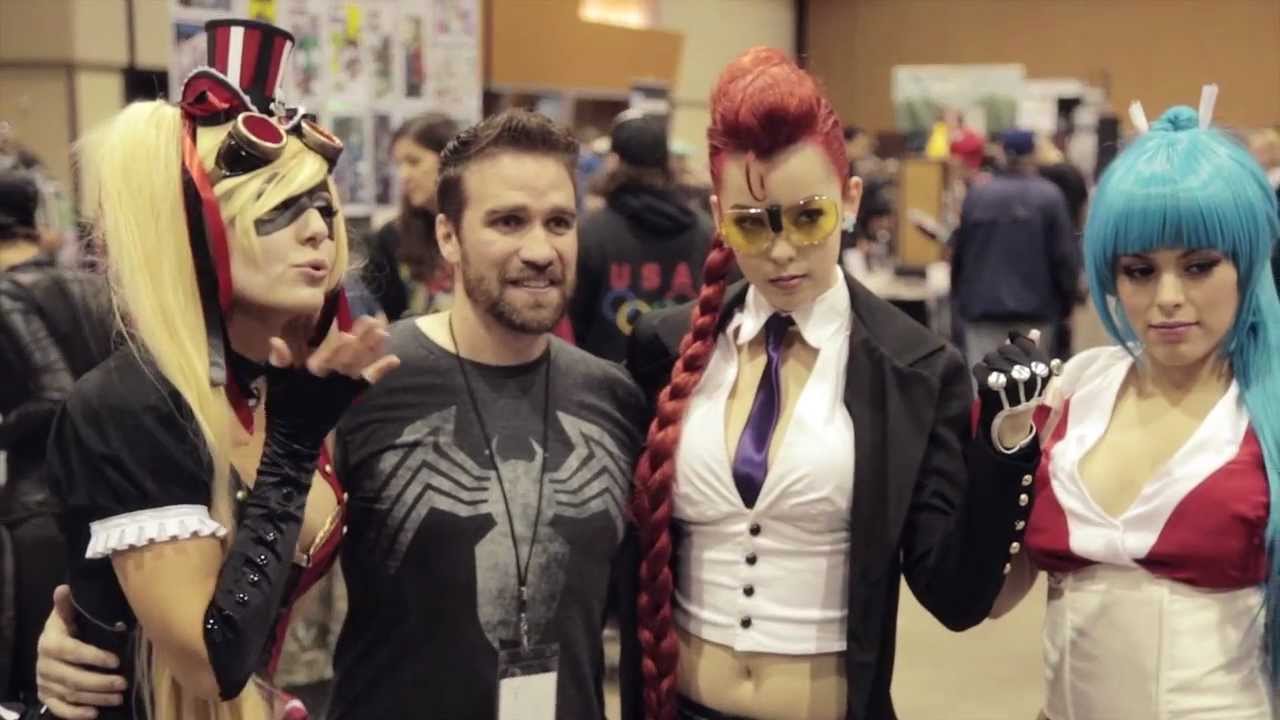 Jessica Nigri and friends at Amazing Arizona Comic Con 2013!!