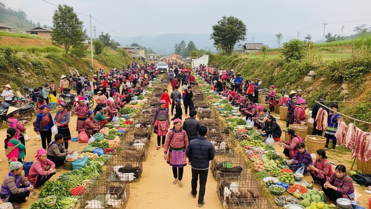 Lao Cai Market: Hmong people bring cleaned pork and buffalo meat, as well as local specialties