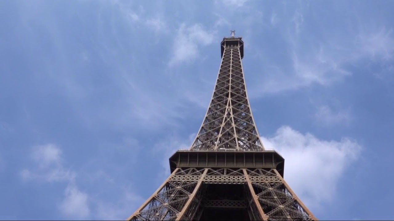 Francja , Paryż - Widok z Wieży Eiffla - 2019. w 4K