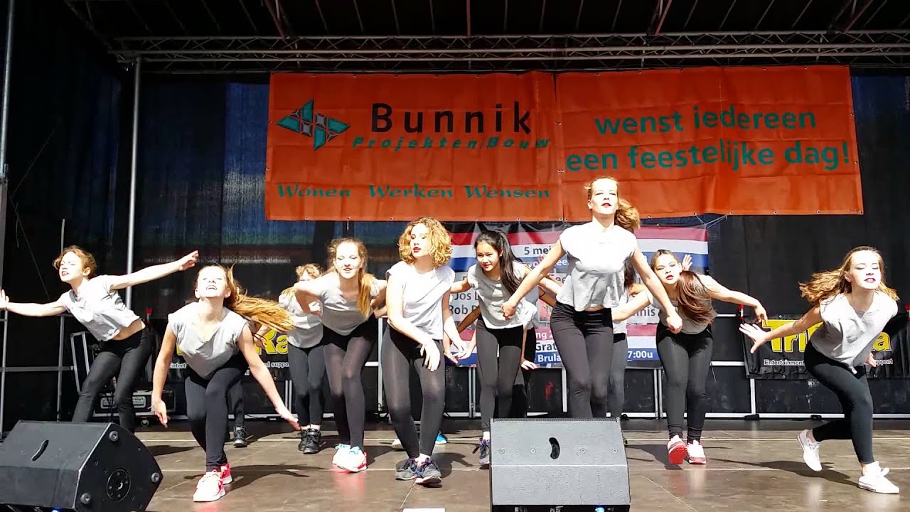 Jos Dolstra - T1+ - Koningsdagoptreden 2015