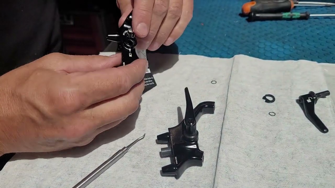Installation levier de blocage Stoplock Lefty Ocho