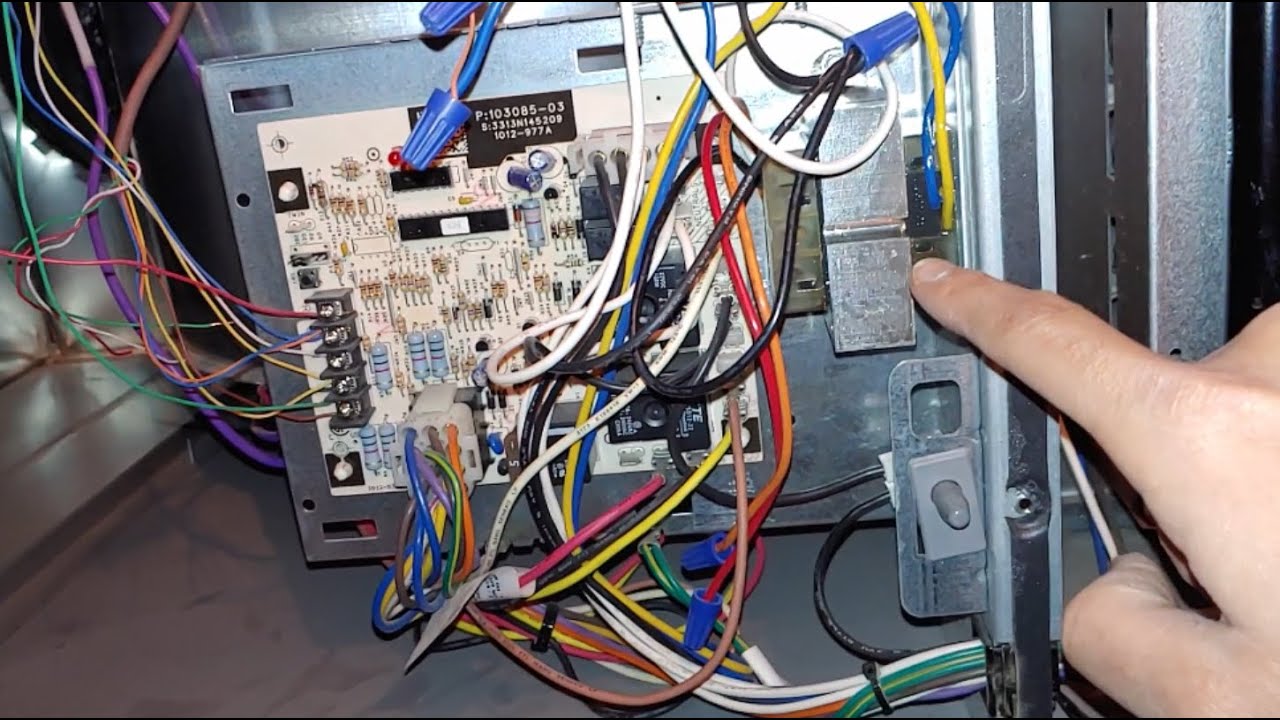 空調出問題了? 試試看這些方法吧!! (Air Conditioner not working? Try these methods!!)