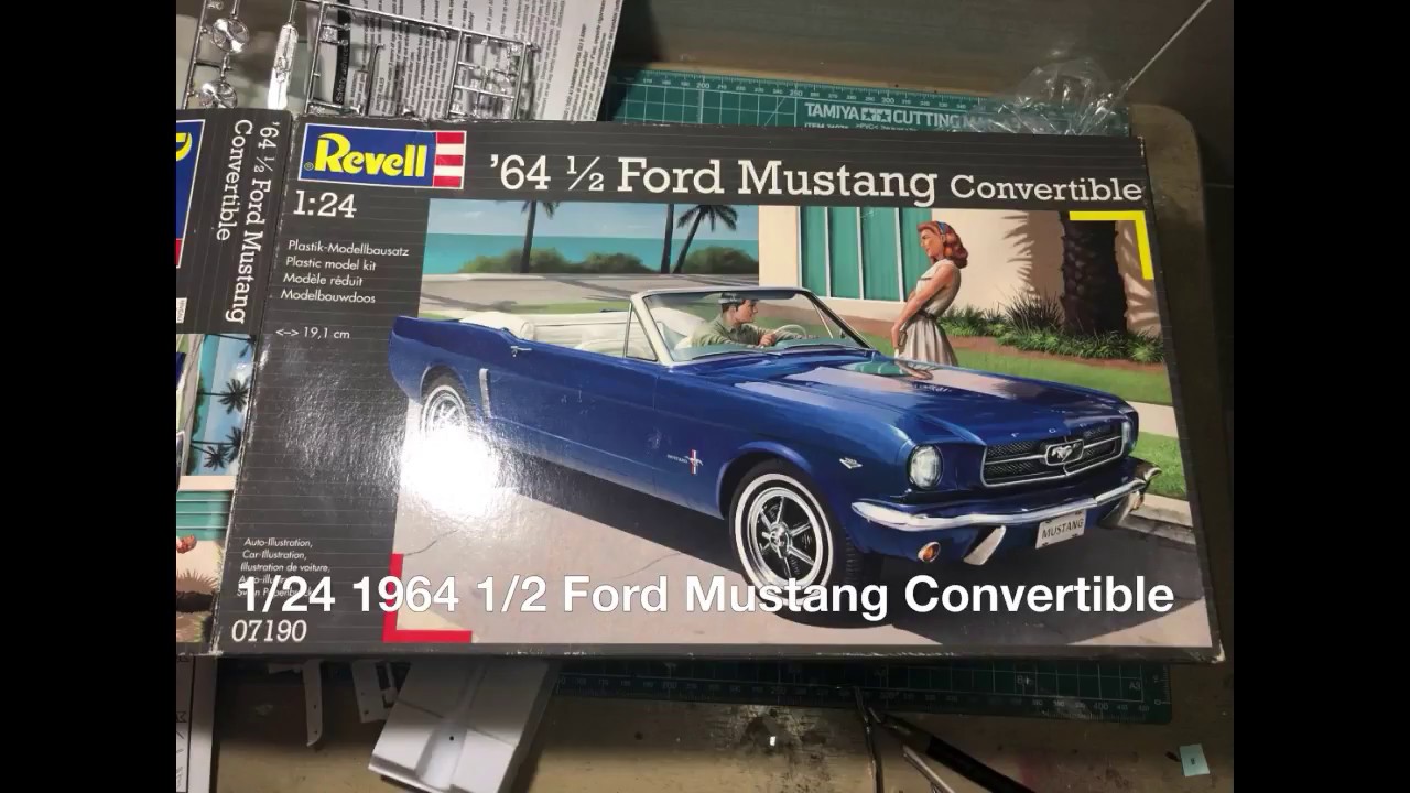 Revell 1:24 1964 1/2 Ford Mustang Convertible