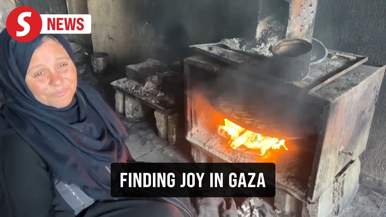 Gazan bakes sweets in preparation for Eid to bring her family joy