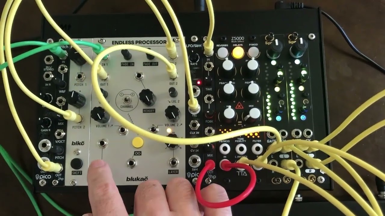 Modular Synth Jam : Ambient Sound with Sdkc Helical+ Blukac Endless Processor