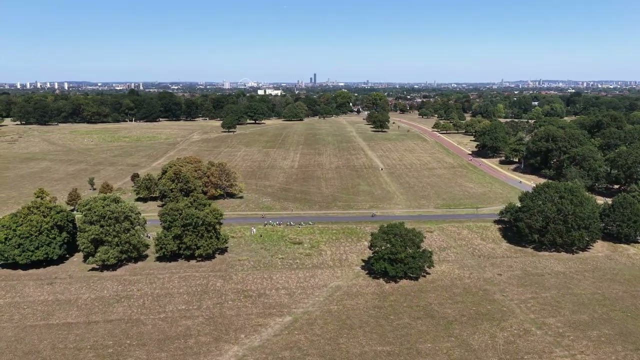Richmond park the flying fields. DJI Mavic. 4 pro