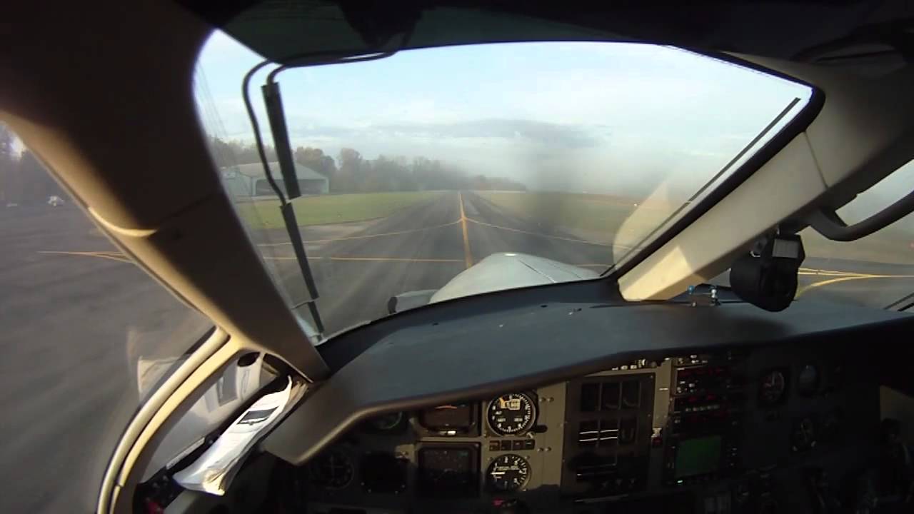 Pilatus PC-12 (GOPRO Pilot's View)