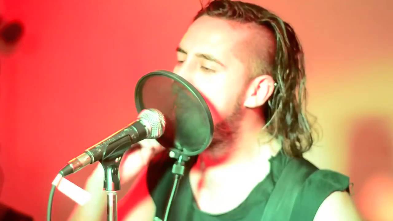 El Iluminado - De Nalgas