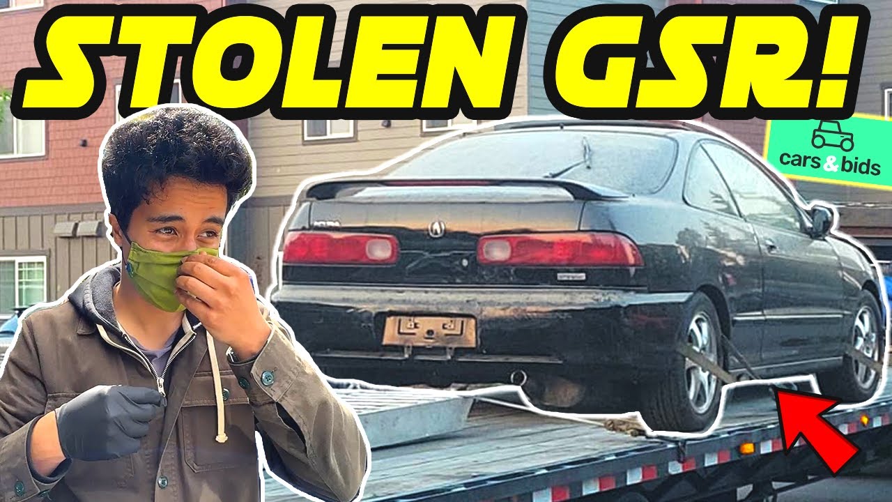 Buying a STOLEN Acura Integra GSR From a Copart Auction!