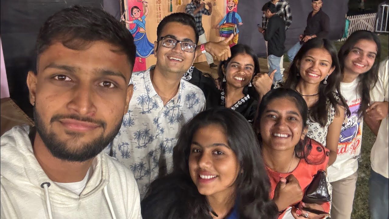 College Aakar first event attend Kiya 🥳