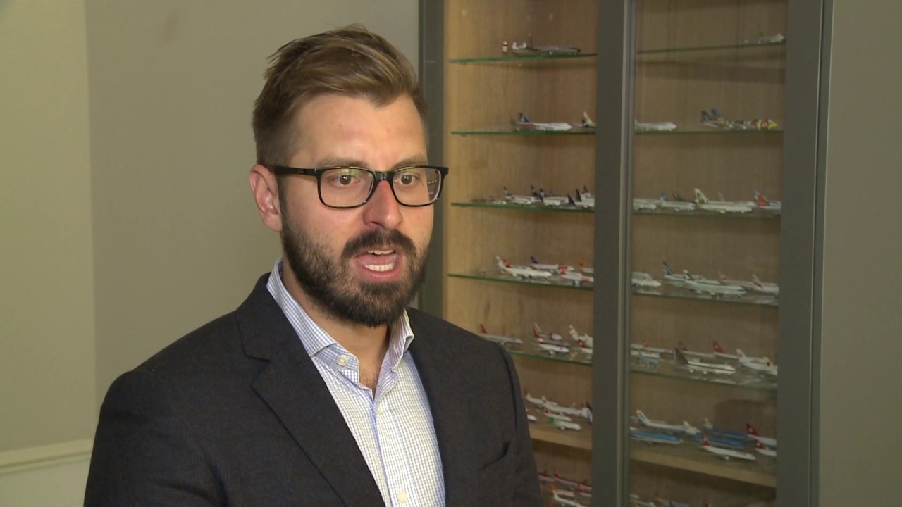 Rekompensata za odwołany lub op&oacute;źniony lot? Adwokat Marcin Maciejewski wyjaśnia procedury