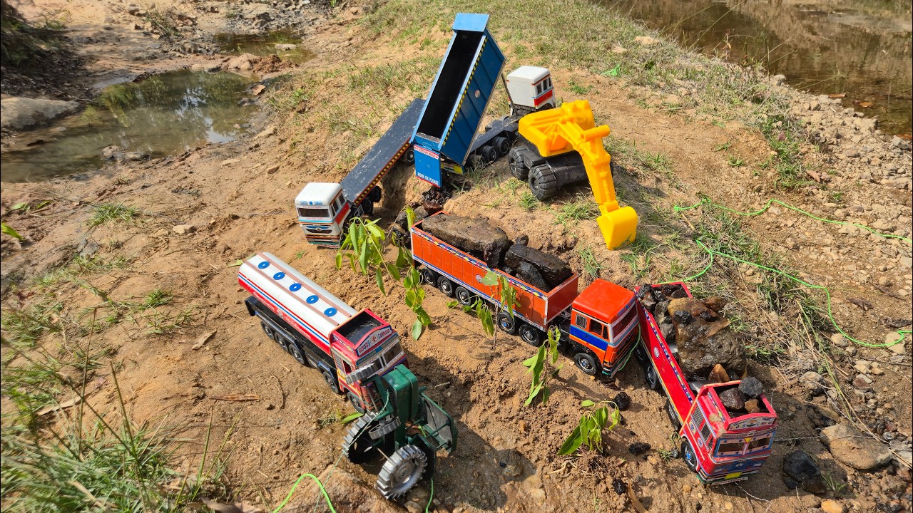 Trucks and tractors loaded with stones were emptied | पत्थरों से लदे ट्रकों  ट्रैक्टरों खाली कर दिया