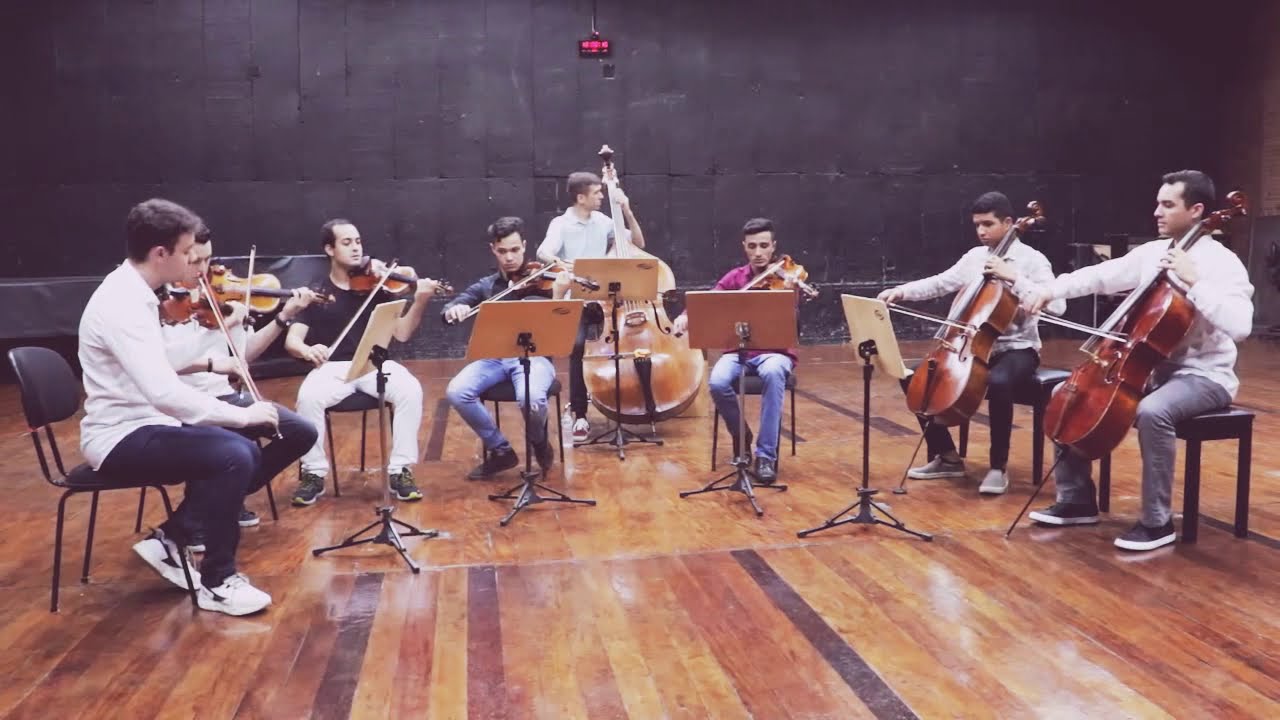 No Calv&aacute;rio... Hino 416