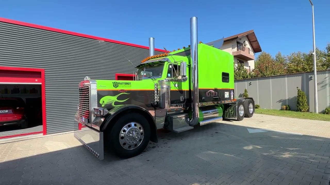 Ce MOTOR și ce DOTĂRI are cel mai mare CAMION american? PRINDE 160 KMH și are 8.000.000 km la bord!
