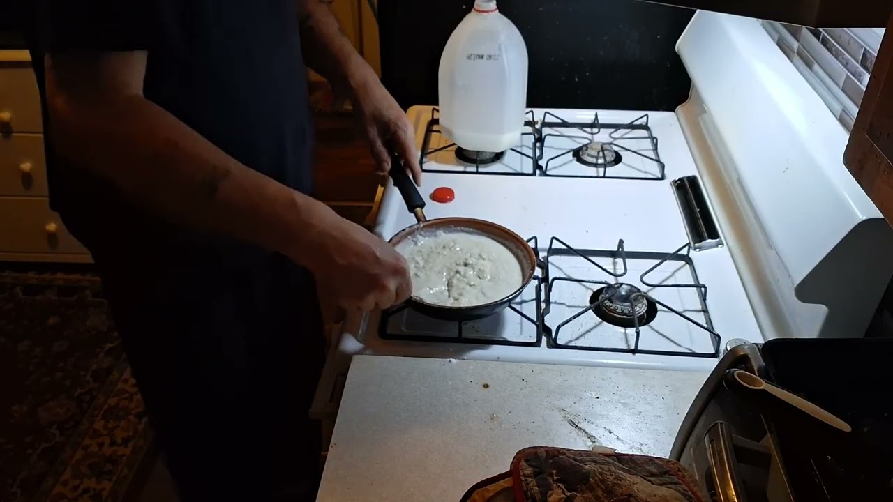 my moms old fashioned gravy over 60 years old recipe