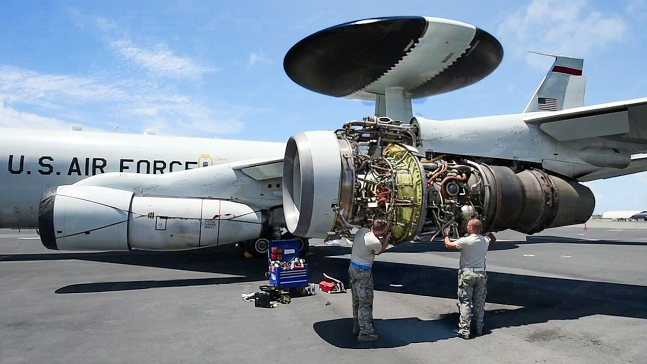 Starting the Giant US Air Force’s $300 Million Spy Radar Plane