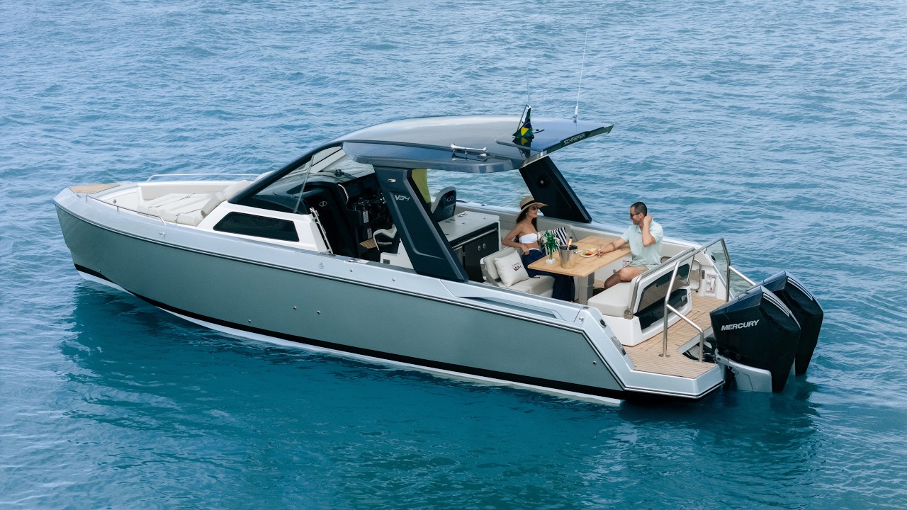 Schaefer V34 - A True Luxury Sport Cruiser