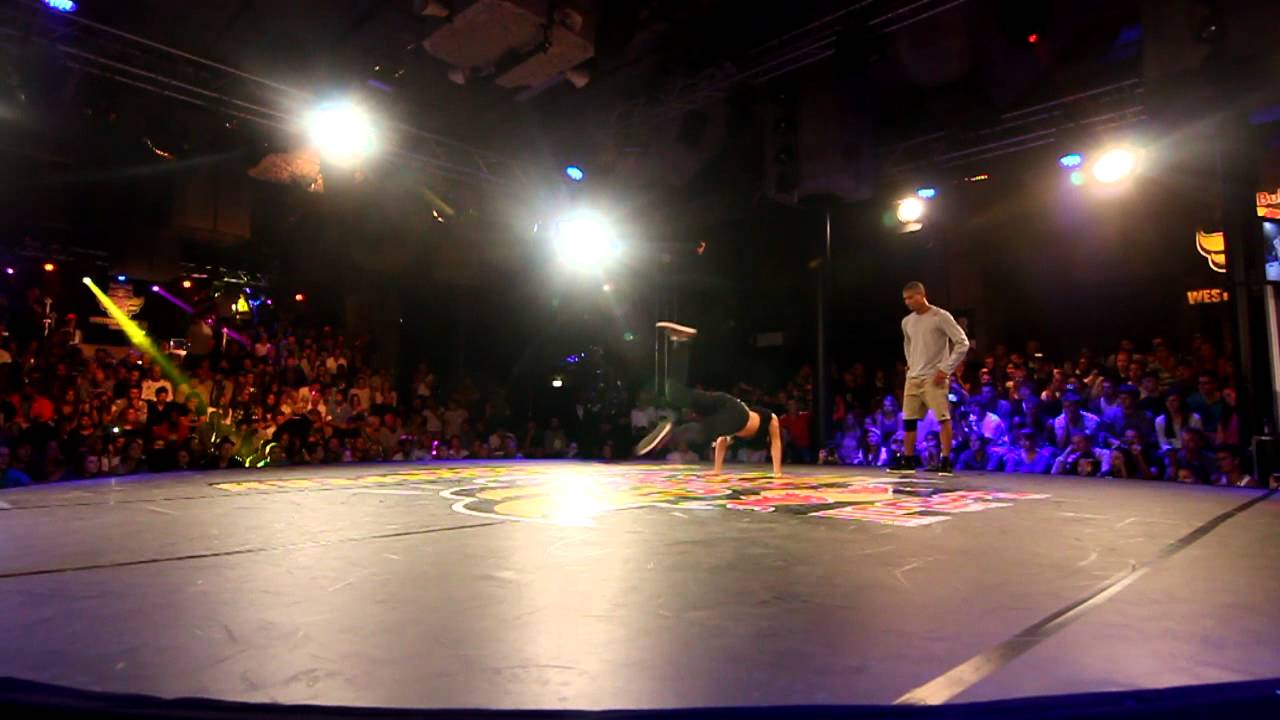 Red Bull BC One 2012 - Western European Qualifier - Quarter final 1 - Chey vs Lagaet