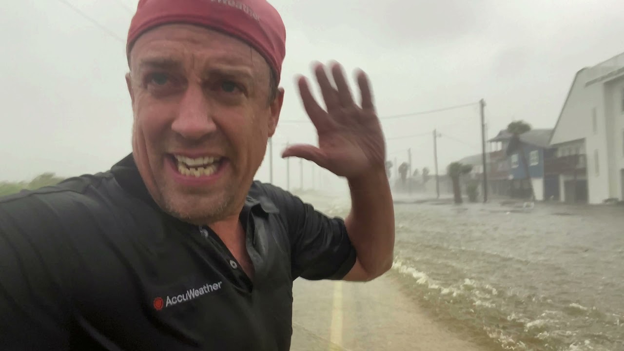 Extreme lightning with HURRICANE NICHOLAS Matagorda Bay to Surfside Beach, Texas!