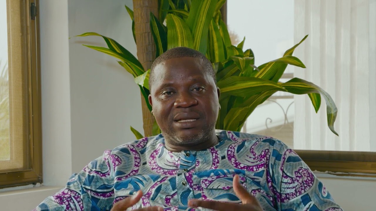 Bj Brice ADOSSOU, un parcours qui a réveillé la fibre entrepreneuriale dans les métiers de la com.