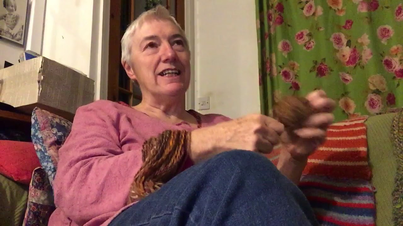 Why this channel is called ‘The Last Homely House’ and a bit of wool winding #17/5