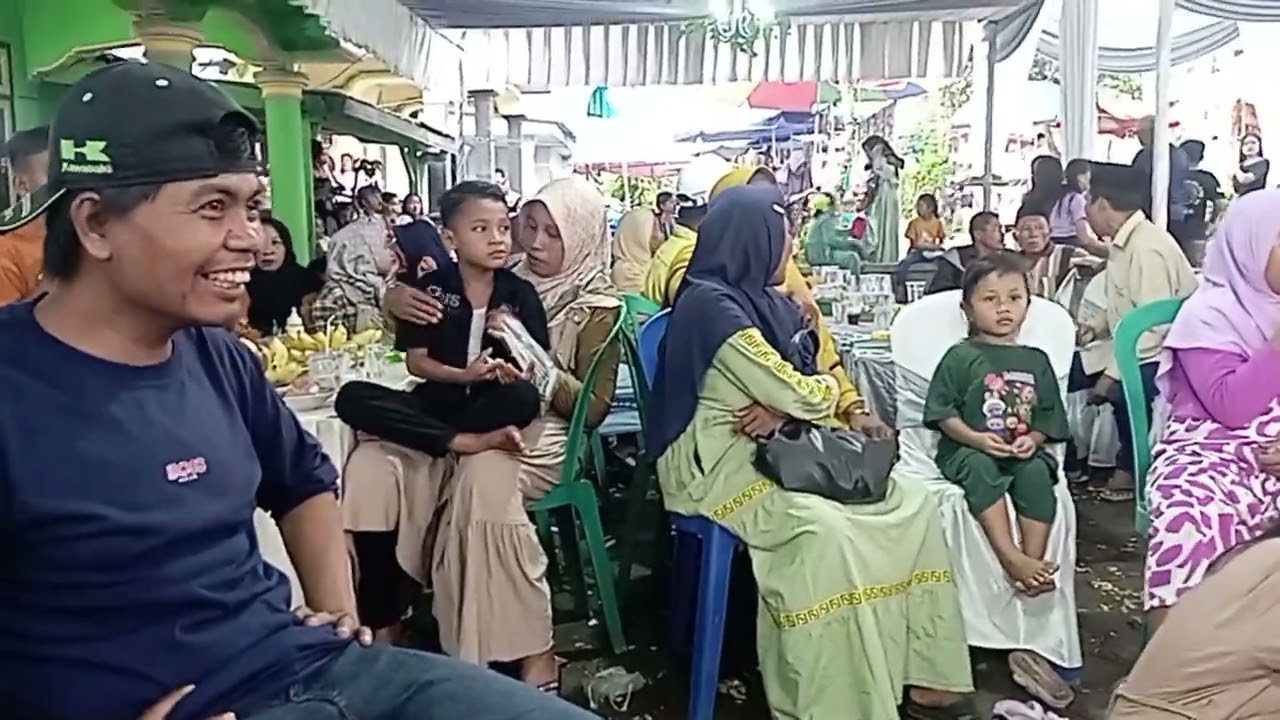 cerita humur kuda kencak bina budaya  adi curapetung, agrejek se takruwet