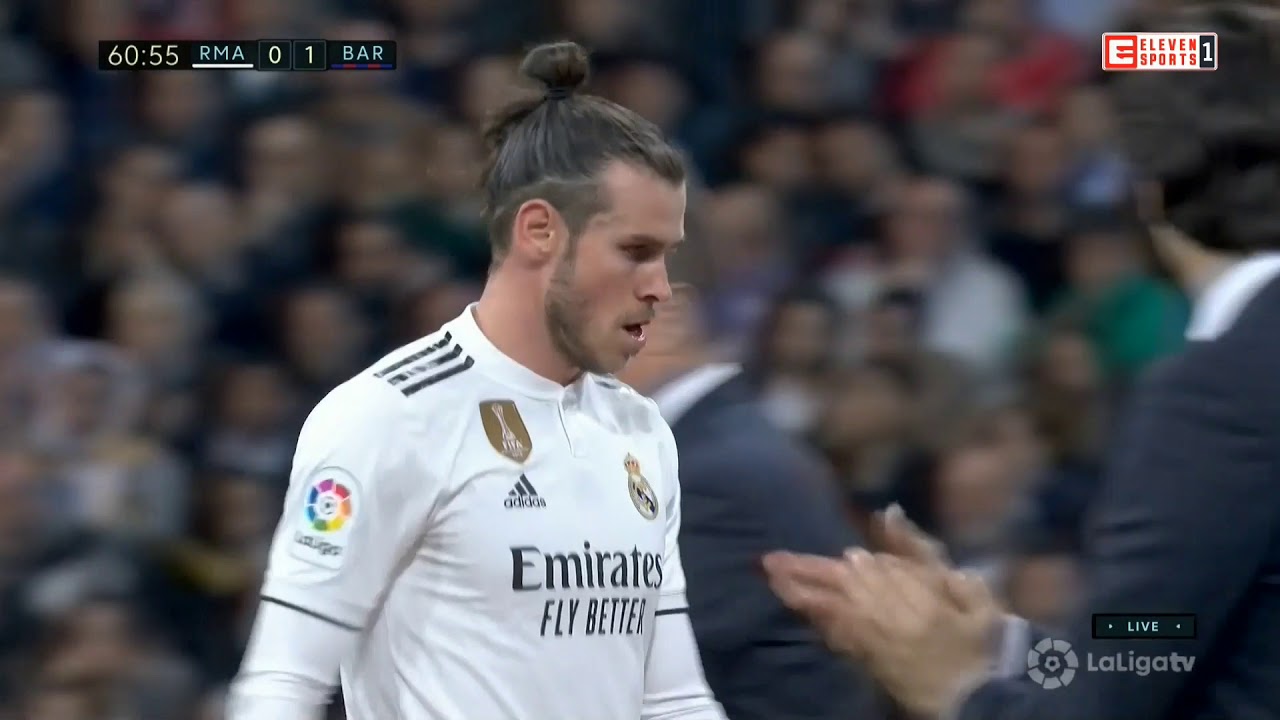 Gareth Bale Substitute Real Madrid fans Reaction - Real Madrid vs Barcelona 0-1