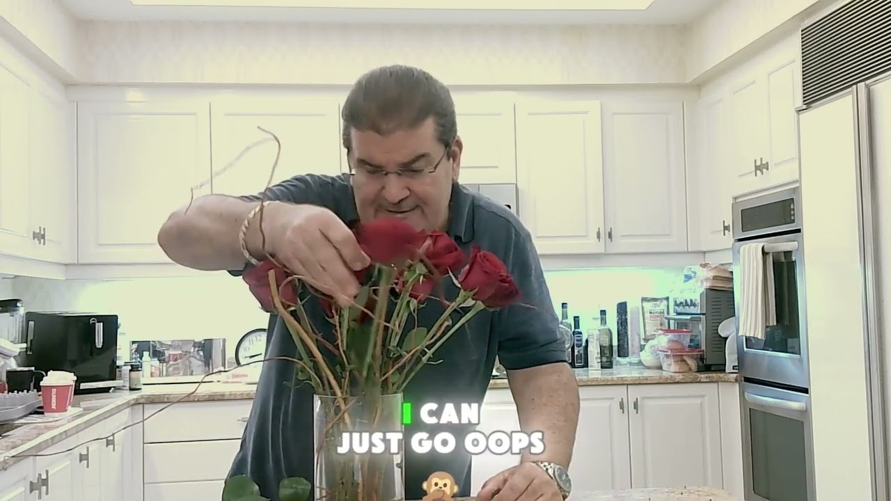 How To Arrange A Dozen Roses