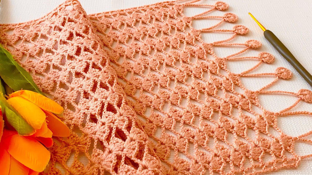 🌟Crochet in Just 1 Row !!How to Make a Very Stylish and Simple Shawl Pattern