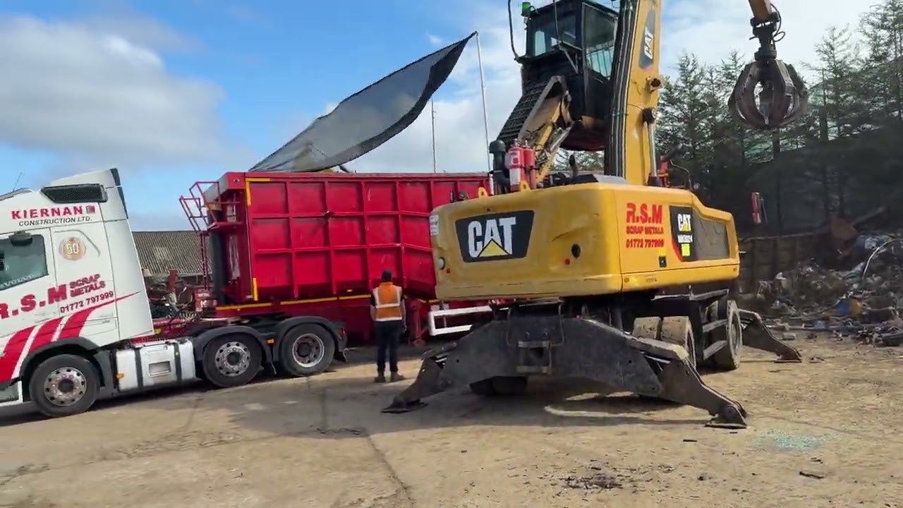 How to weigh in scrap metal ! #weighedandpaid #scrapmetalrecycling #scrapman #streetscrapping