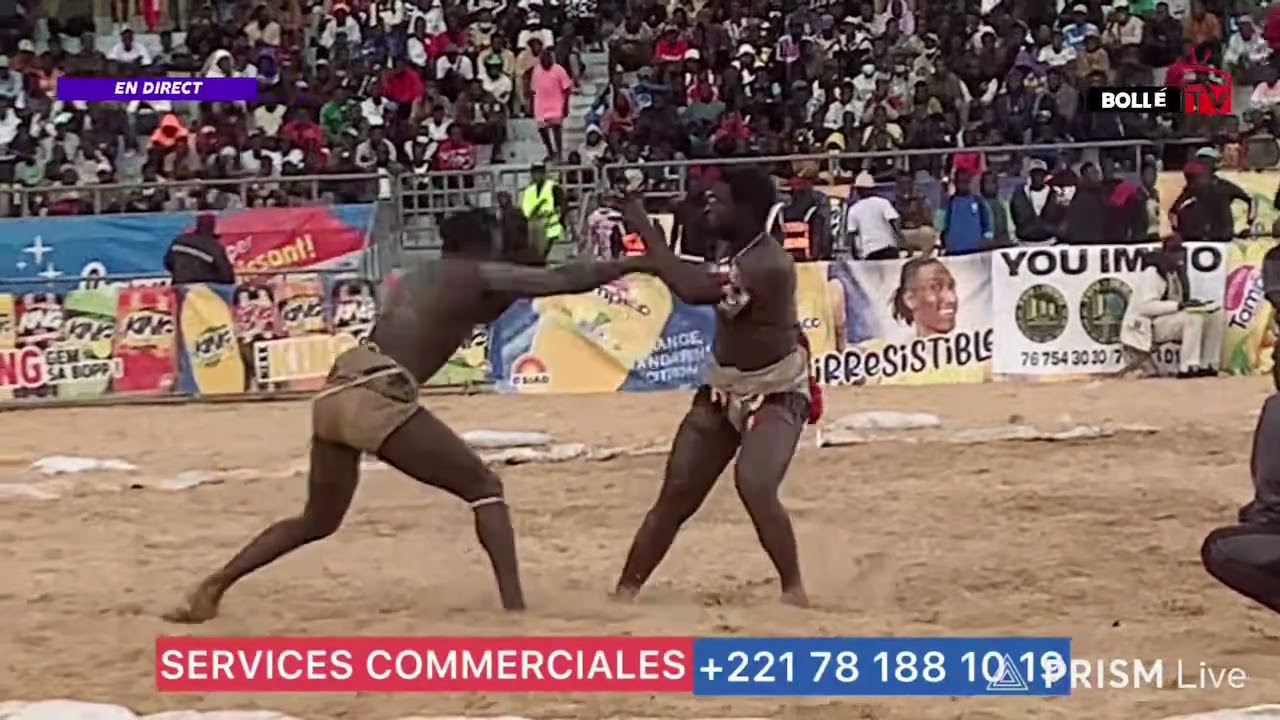 grand combat Bou métti L'eau saud Vs Réparer du jamais vu..
