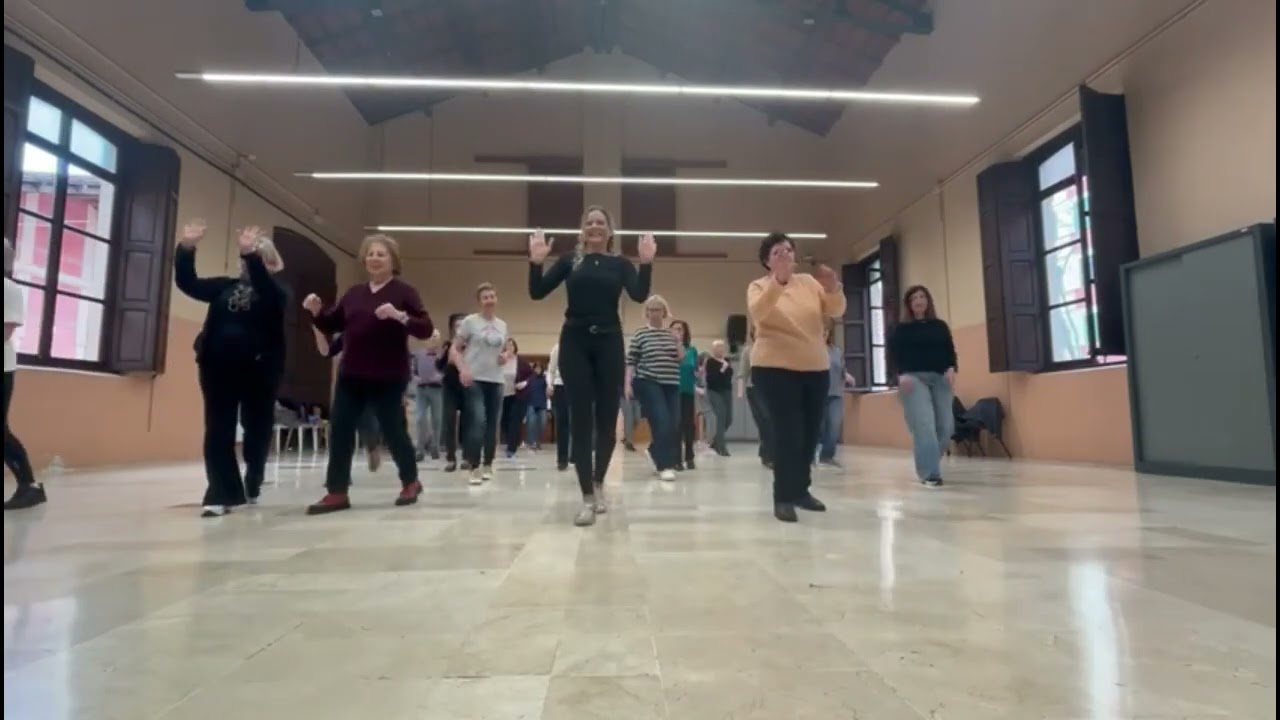 UN BESO LINEDANCE
