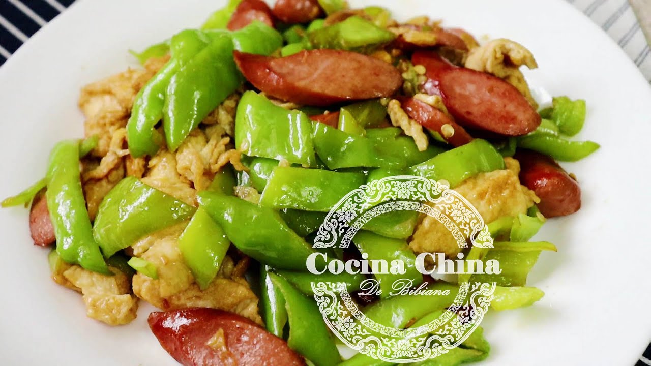 ¿Cómo cocinar mejor los pimientos verdes? ¿Qué pasa con los huevos y las salchichas? 【ESTILO CHINO】