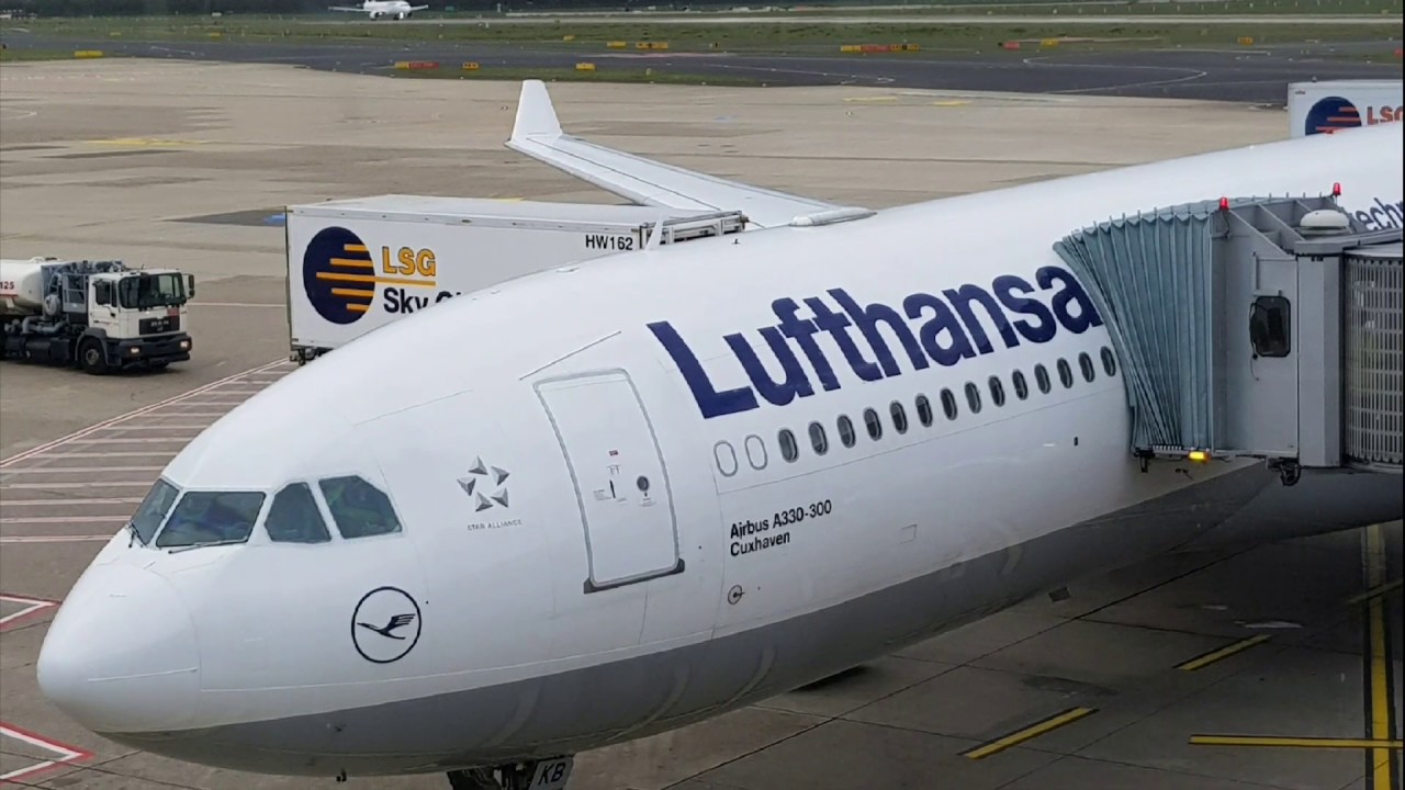 Our trip from Düsseldorf to New York with Lufthansa A330-300