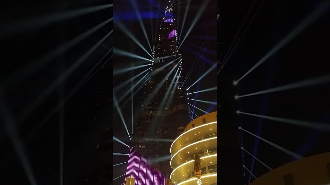 Burj khalifa Light and Sound Fountain Show - Skyfall Adele