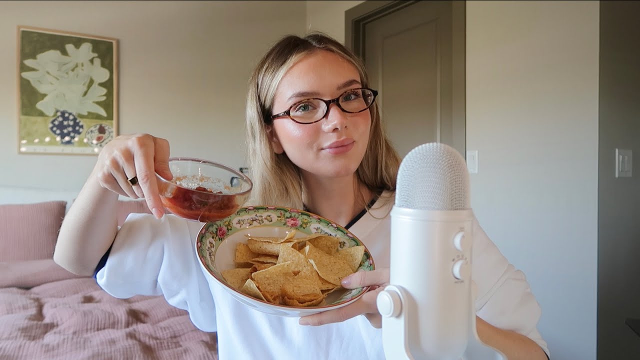ASMR | eating beef tacos & chips w/ salsa